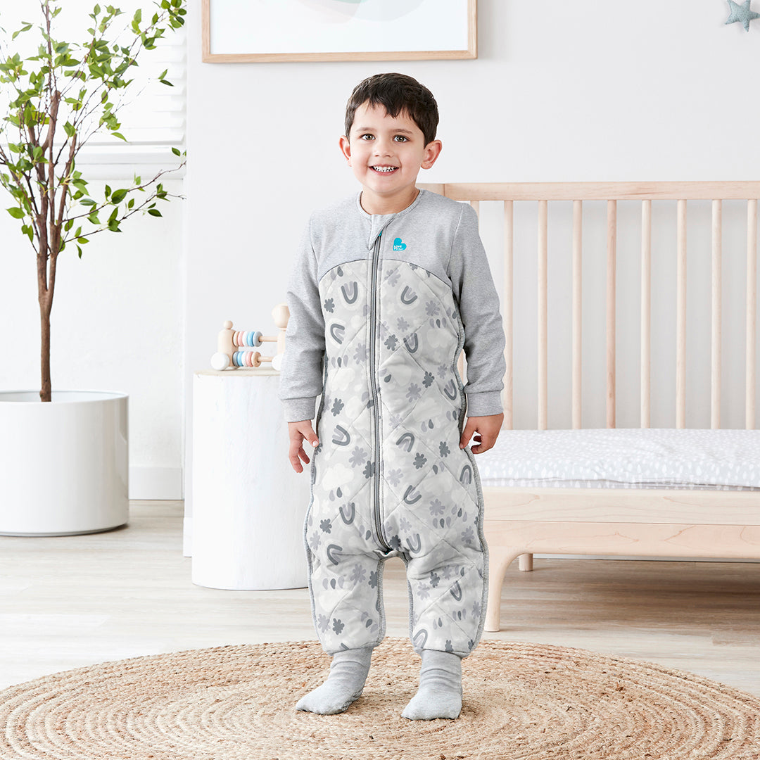 Our premium Love to Dream Sleep Suit™ is a versatile “all-in-one” wearable blanket, made with ultra-soft & high-quality organic cotton. The 2.5 TOG quilted blanket is designed to keep little ones warm, whilst the built-in legs provide freedom of movement for morning & night play – perfect for little wrigglers.