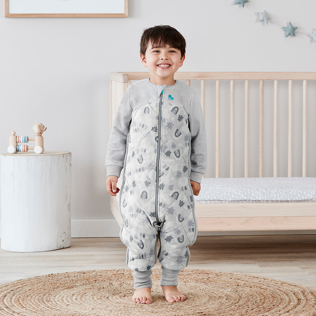 Our premium Love to Dream Sleep Suit™ is a versatile “all-in-one” wearable blanket, made with ultra-soft & high-quality organic cotton. The 2.5 TOG quilted blanket is designed to keep little ones warm, whilst the built-in legs provide freedom of movement for morning & night play – perfect for little wrigglers.