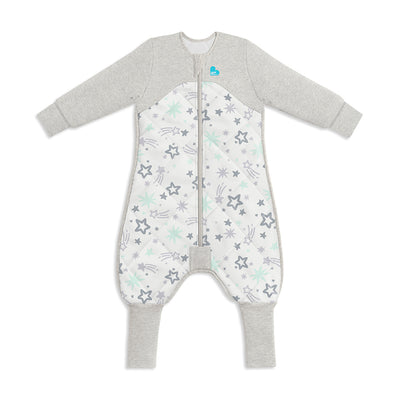Our premium Love to Dream Sleep Suit™ is a versatile “all-in-one” wearable blanket, made with ultra-soft & high-quality organic cotton. The Extra Warm 3.5 TOG quilted blanket is designed to keep little ones warm, whilst the built-in legs provide freedom of movement for morning & night play – perfect for little wrigglers.