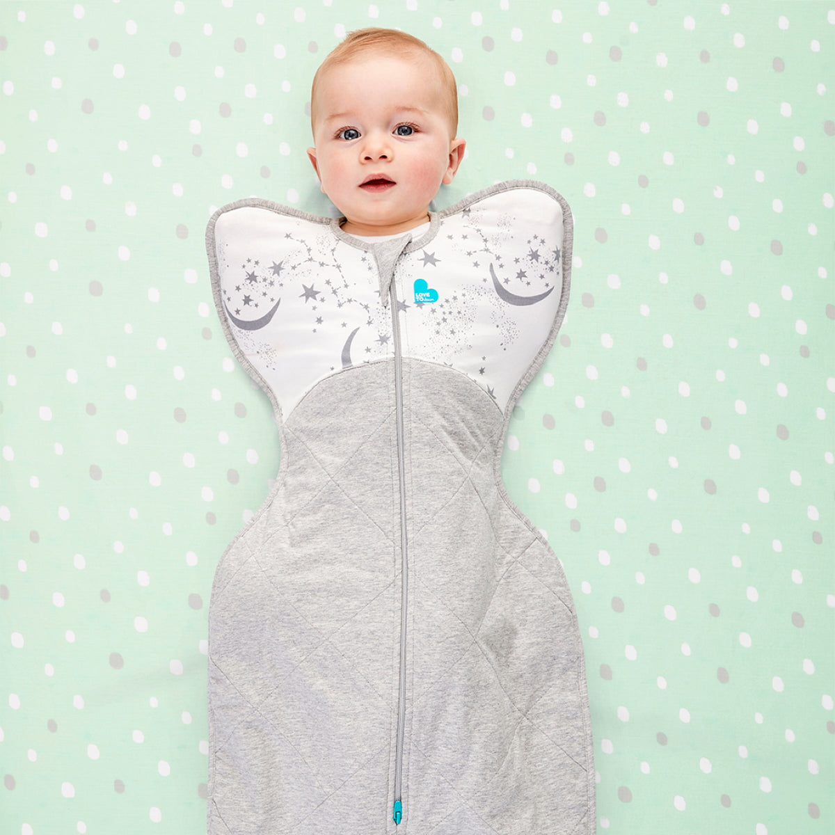 Our Basic Layer-Up Winter Bundle combines the new Love to Dream™ romper & much loved winter Swaddle Up™ 2.5 TOG. The romper can be worn during the day or for naps, as an added layer under the swaddle for those colder nights.