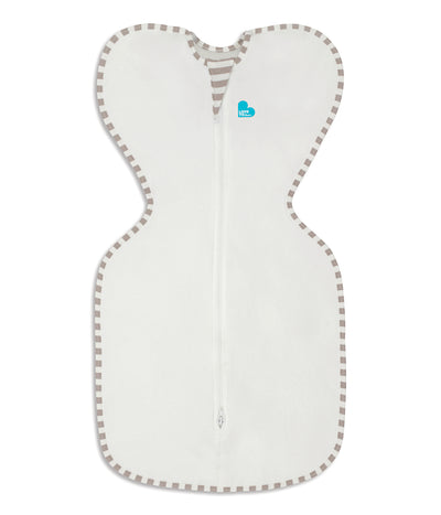 Love to Dream’s Swaddle Up™ is the only zip-up swaddle with patented “wings” that allows your baby to sleep in a natural Arms Up™ position for true Self-Soothing™. Made with organic fabric, the Swaddle Up™ Organic is dreamily soft on delicate skin, and with a 1.0 TOG fabric, it's perfect for moderate climates between 20°C and 24°C.