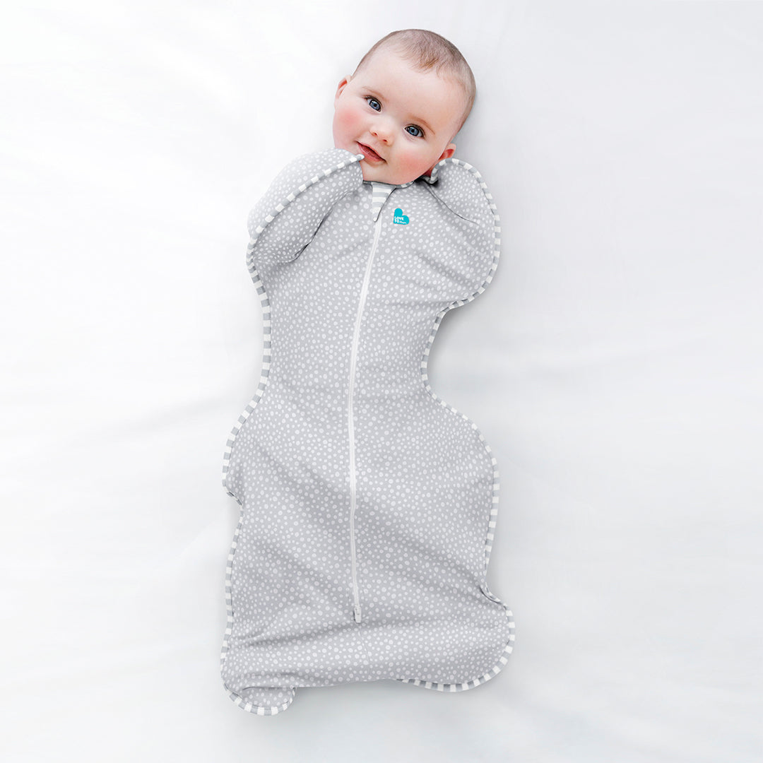Love to Dream’s Swaddle Up™ is the only zip-up swaddle with patented “wings” that allows your baby to sleep in a natural Arms Up™ position for true Self-Soothing™. Made with luxury bamboo fabric, this swaddle is dreamily soft.