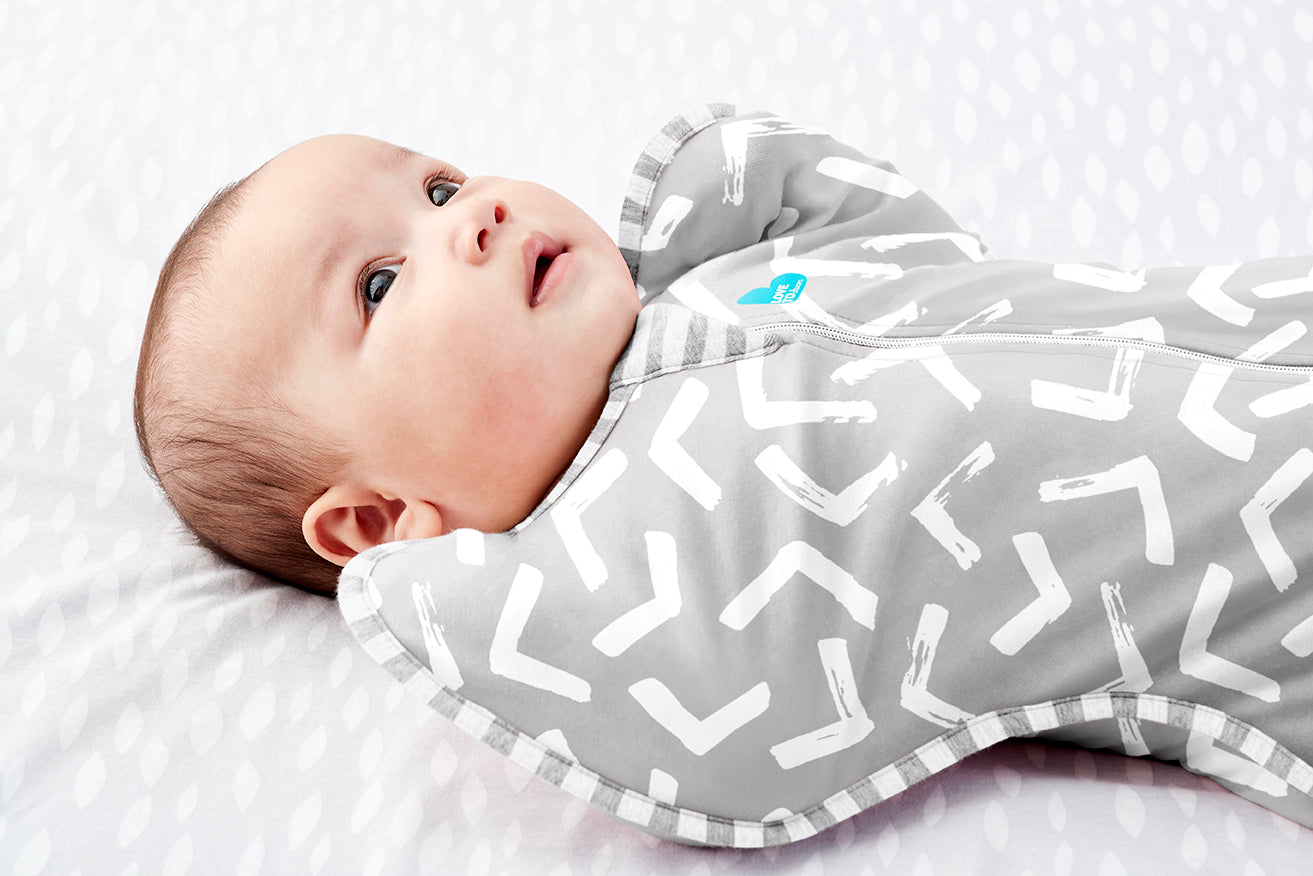 The Lite 0.2 TOG version of the Original Swaddle Up™ is for keeping your baby cool in warmer weather. With patented Arms Up™ 'wings', the Love to Dream Swaddle Up will support your baby to sleep in their natural position and self-soothe, which means more sleep for you and your baby.